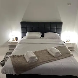  Apartamento Prachtige In Centrum Met Badkamer ! Bélgica