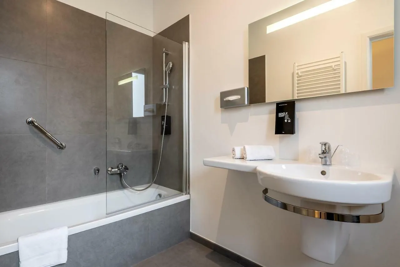 Beverly Hills Hotel Saint-Gilles 3*, Bruselas